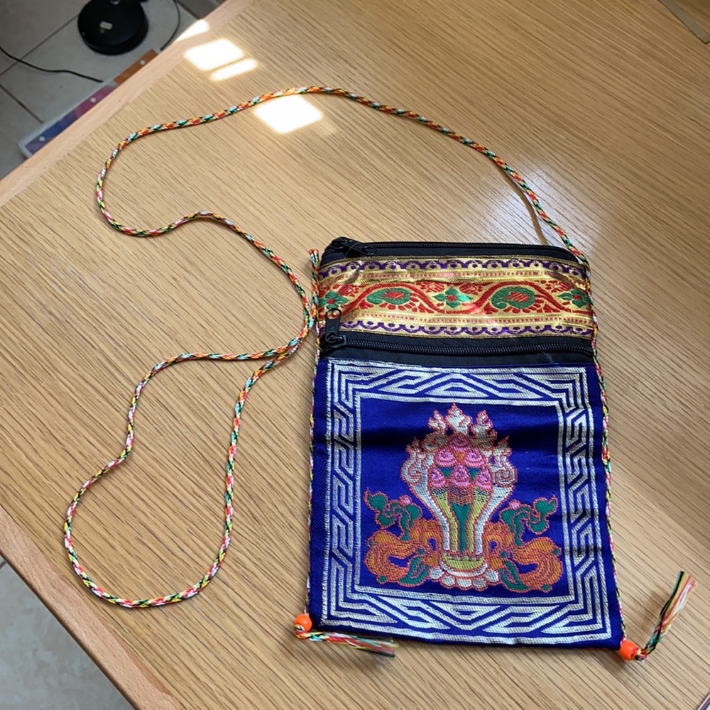 Small cross body satchel